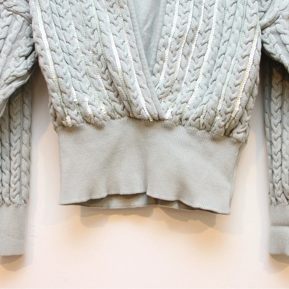 Escada - Picture 4 of 4